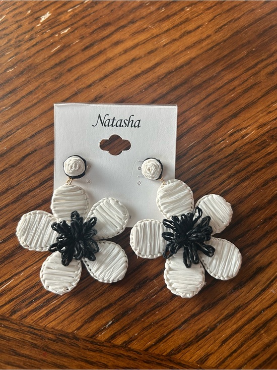 Natasha Couture Jewelry - Natasha Couture White and Black Floral Drop Earrings
